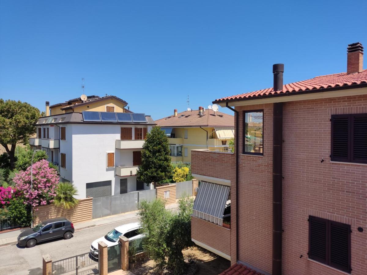 Apartamento Lillananna Reload Porto SantʼElpidio Exterior foto